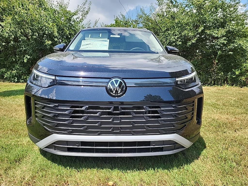 new 2025 Volkswagen Tiguan car, priced at $31,732