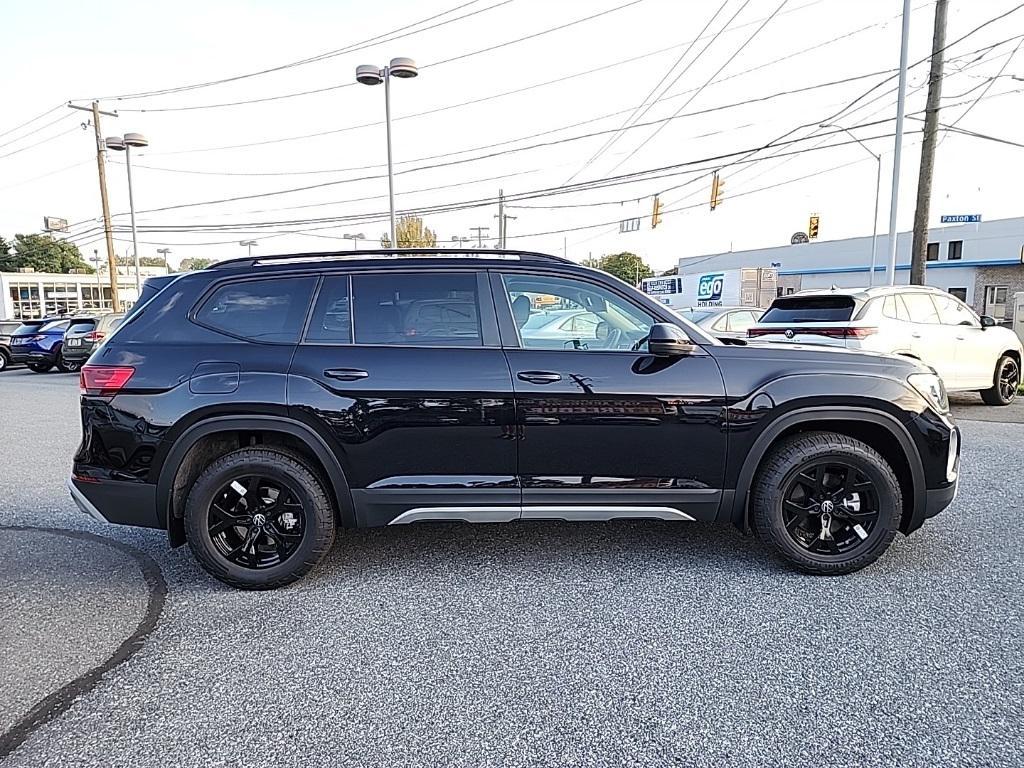 new 2025 Volkswagen Atlas car, priced at $42,445
