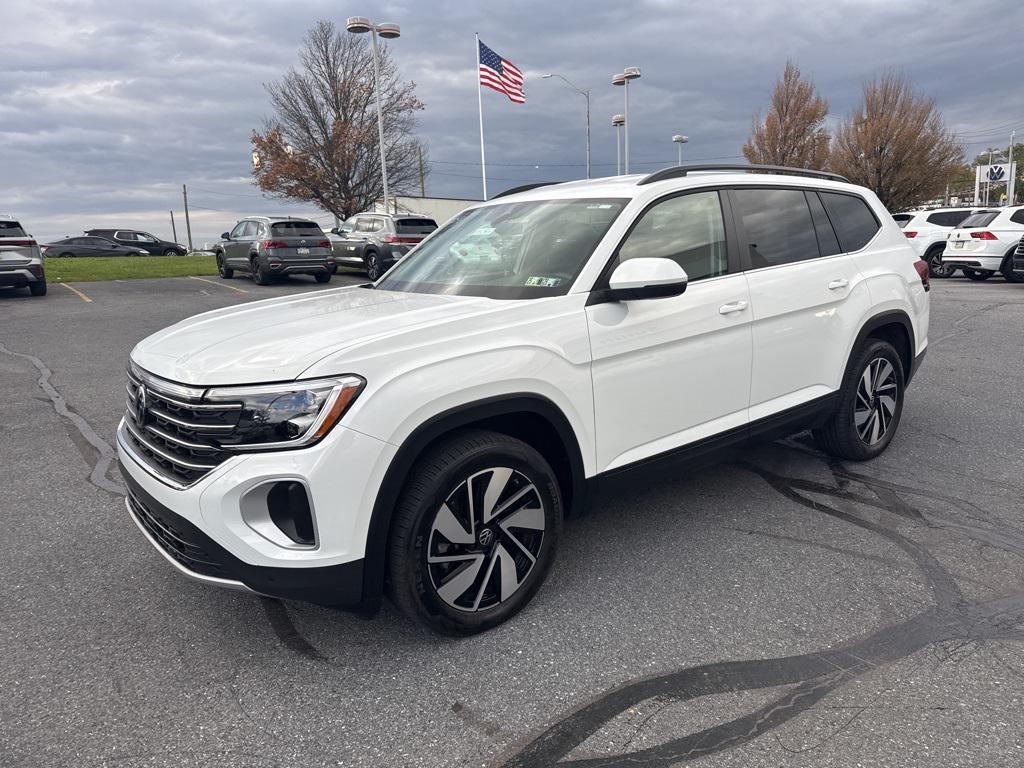 used 2025 Volkswagen Atlas car, priced at $34,984