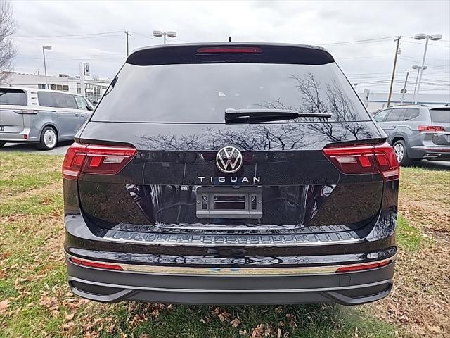 new 2024 Volkswagen Tiguan car, priced at $32,745