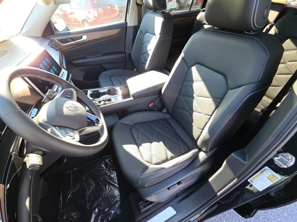 new 2026 Volkswagen Atlas car, priced at $46,156