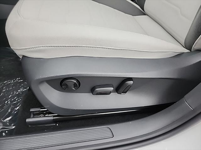 new 2025 Volkswagen Taos car, priced at $30,433