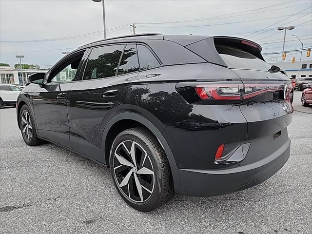 new 2025 Volkswagen ID.4 car, priced at $45,655
