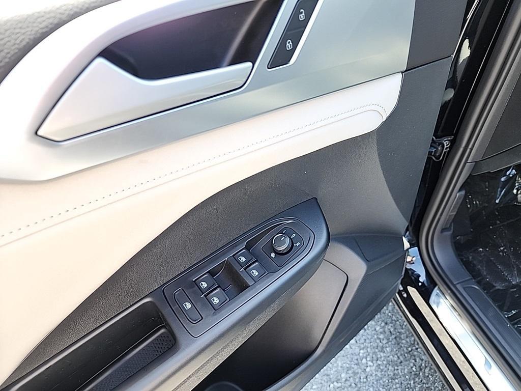 new 2025 Volkswagen Taos car, priced at $31,497