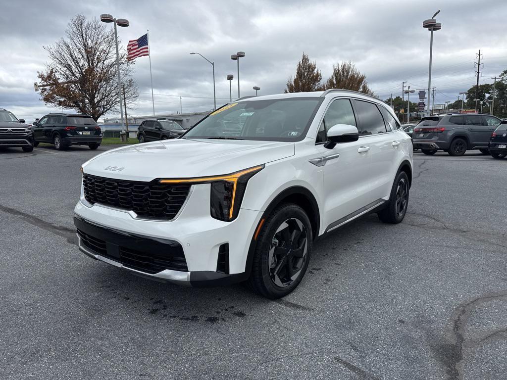 used 2025 Kia Sorento Hybrid car, priced at $36,795