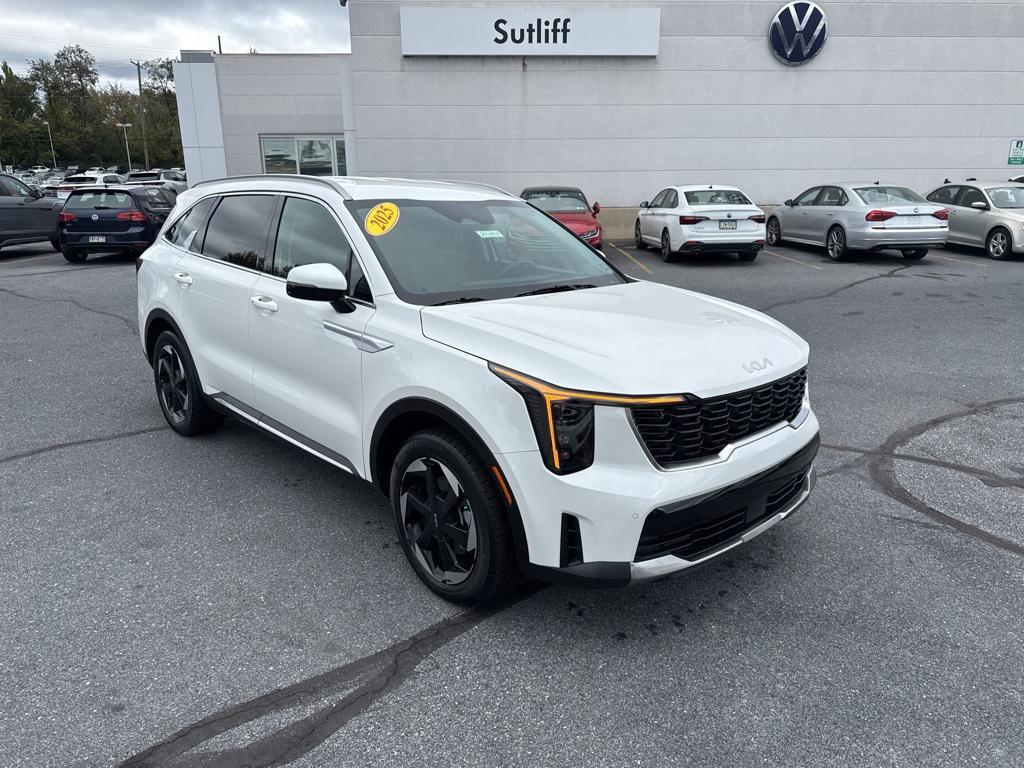 used 2025 Kia Sorento Hybrid car, priced at $36,795