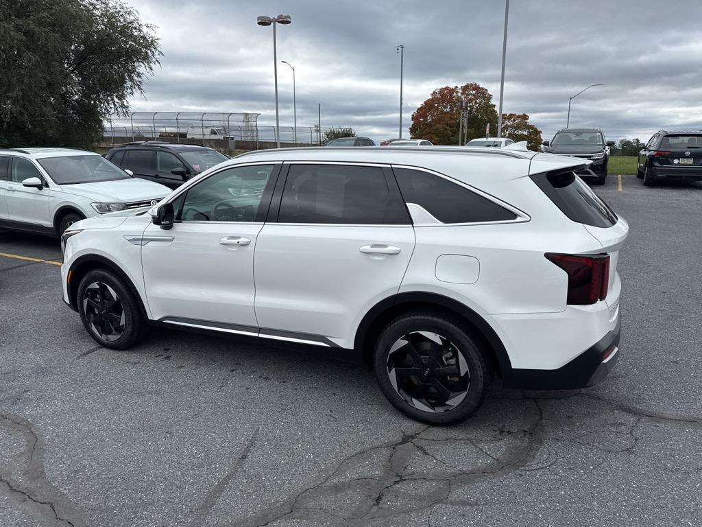 used 2025 Kia Sorento Hybrid car, priced at $36,795