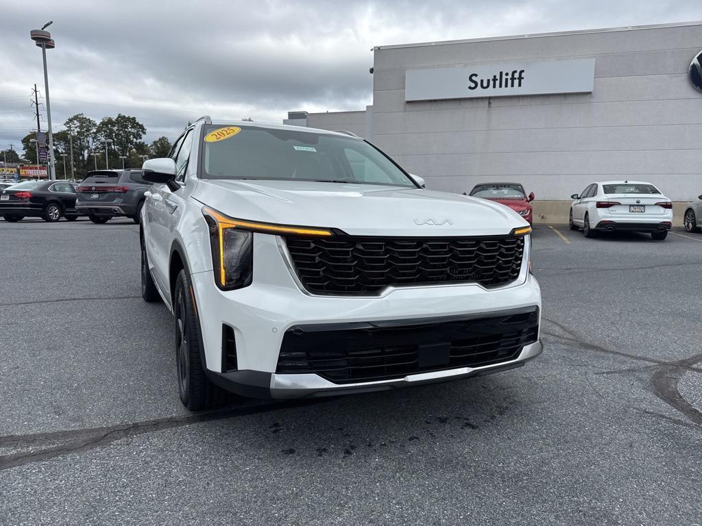 used 2025 Kia Sorento Hybrid car, priced at $36,795