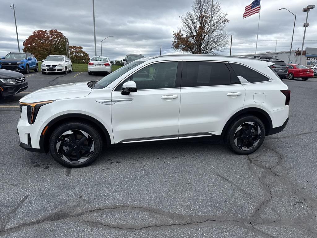 used 2025 Kia Sorento Hybrid car, priced at $36,795