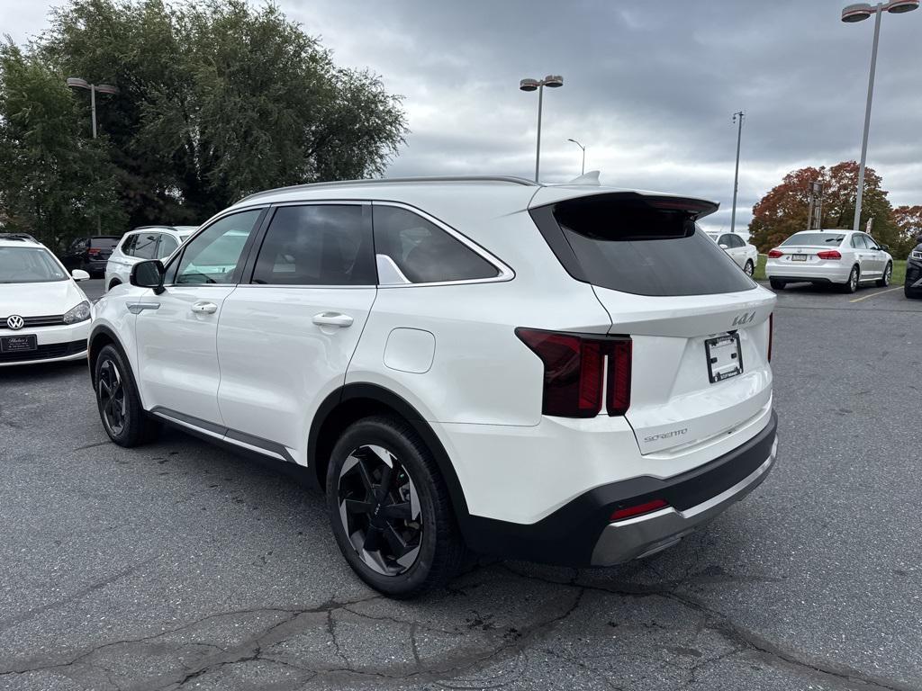 used 2025 Kia Sorento Hybrid car, priced at $36,795