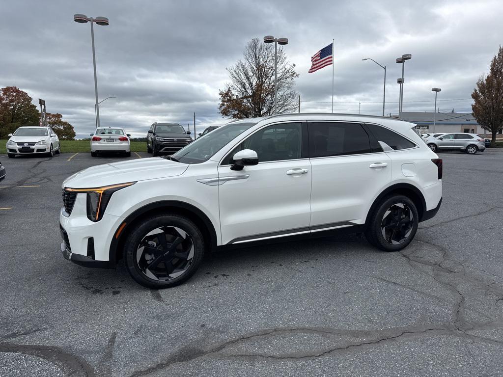 used 2025 Kia Sorento Hybrid car, priced at $36,795
