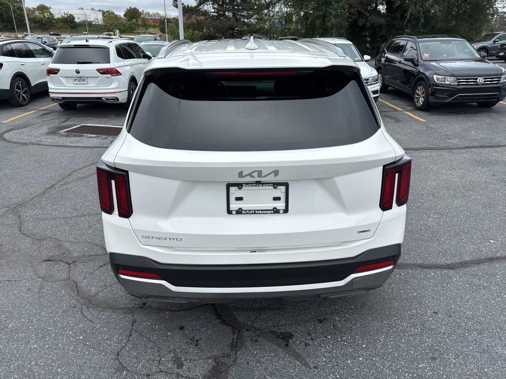 used 2025 Kia Sorento Hybrid car, priced at $36,795