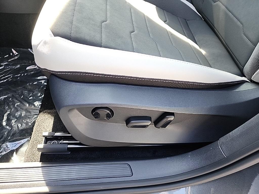 new 2025 Volkswagen Taos car, priced at $31,948