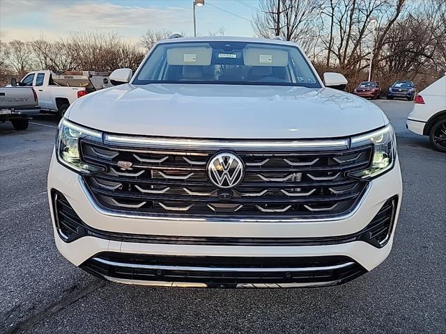 new 2025 Volkswagen Atlas car, priced at $52,282