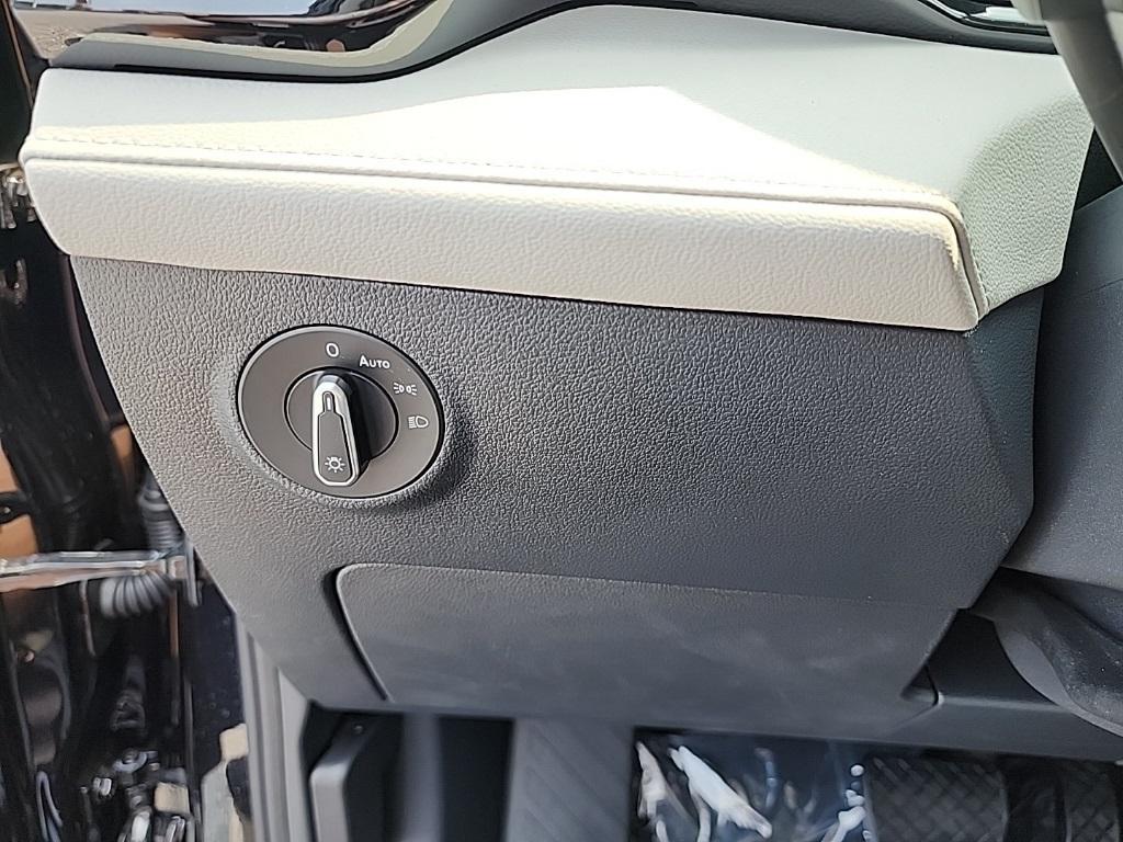 new 2025 Volkswagen Taos car, priced at $25,837