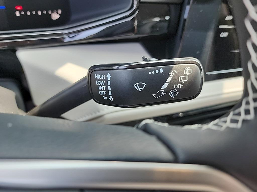 new 2025 Volkswagen Taos car, priced at $25,837