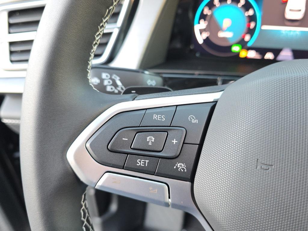 new 2026 Volkswagen Atlas Cross Sport car, priced at $40,212