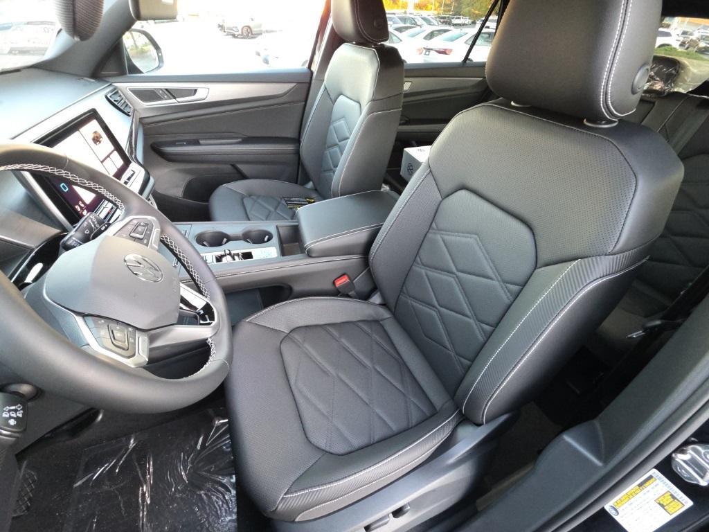 new 2026 Volkswagen Atlas Cross Sport car, priced at $40,212