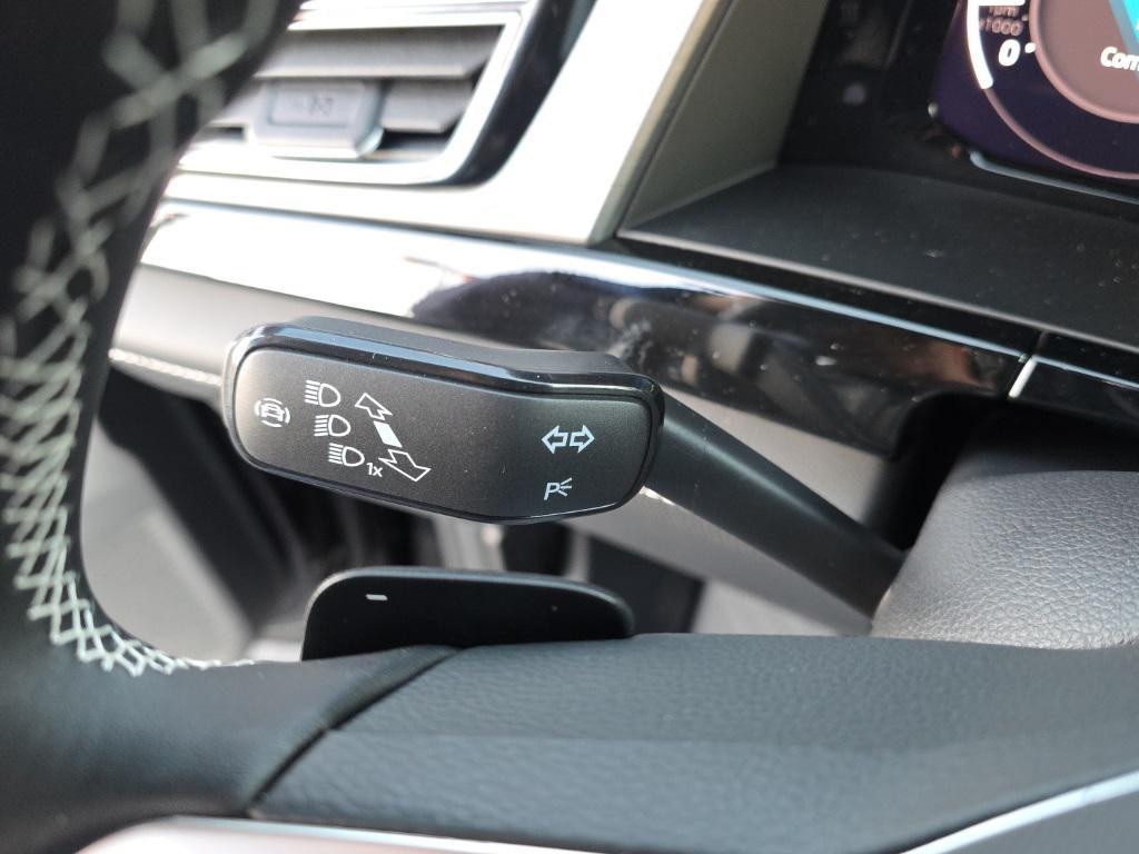 new 2026 Volkswagen Atlas Cross Sport car, priced at $40,212