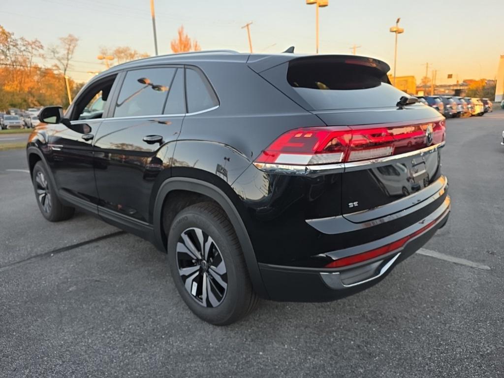 new 2026 Volkswagen Atlas Cross Sport car, priced at $40,212