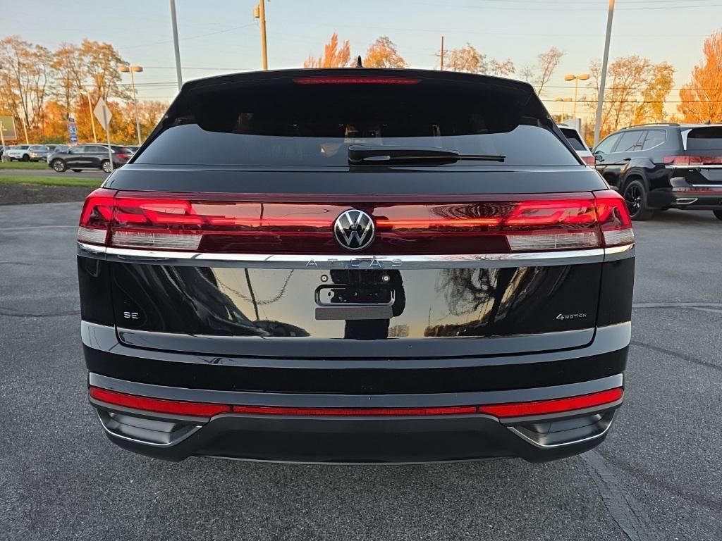 new 2026 Volkswagen Atlas Cross Sport car, priced at $40,212