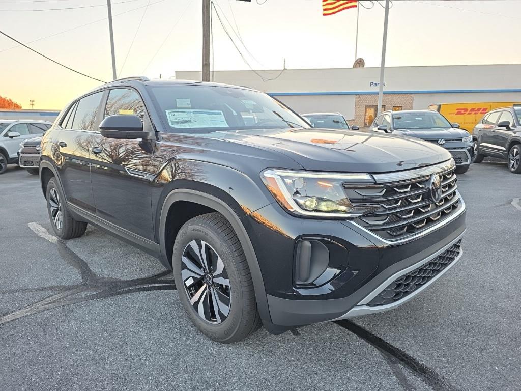 new 2026 Volkswagen Atlas Cross Sport car, priced at $40,212