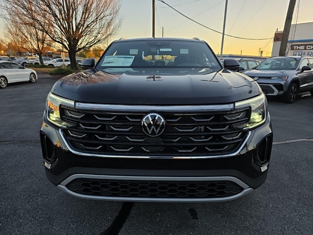 new 2026 Volkswagen Atlas Cross Sport car, priced at $40,212