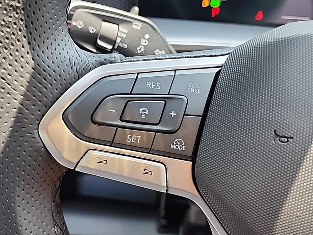 new 2025 Volkswagen Tiguan car, priced at $36,775
