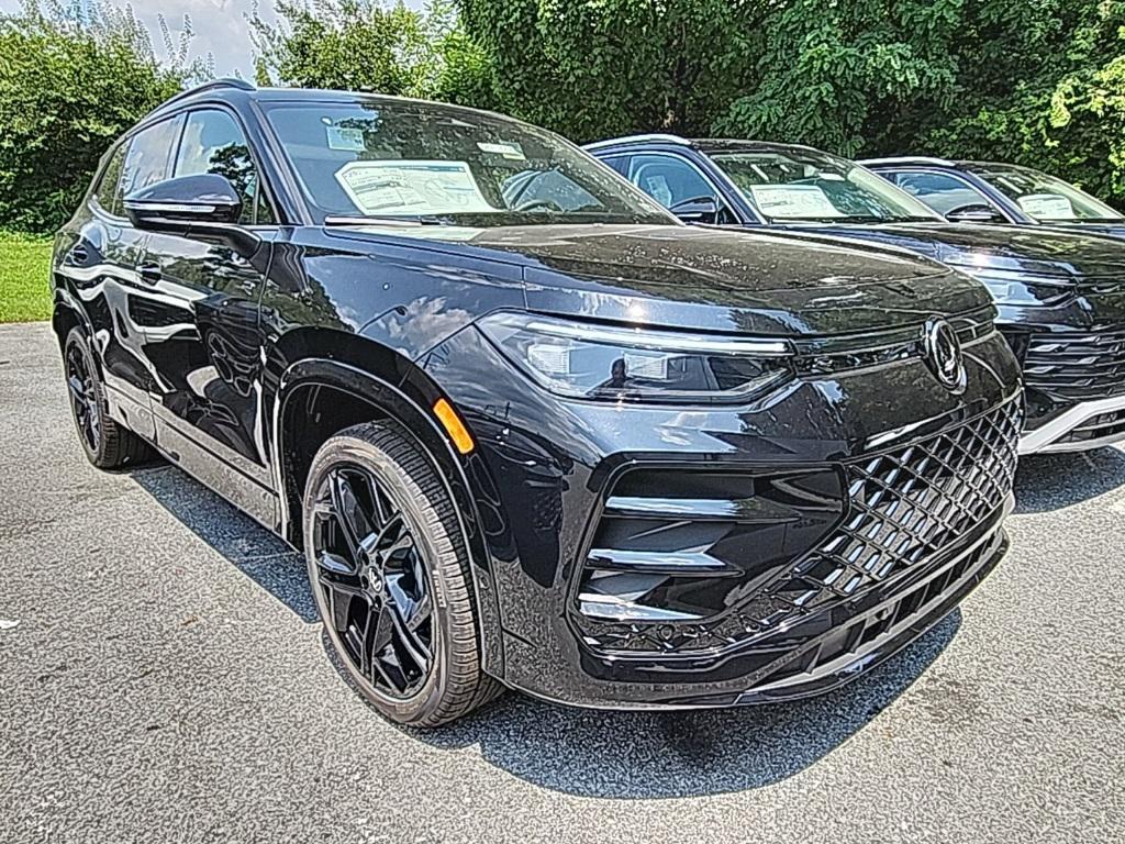 new 2025 Volkswagen Tiguan car, priced at $36,775