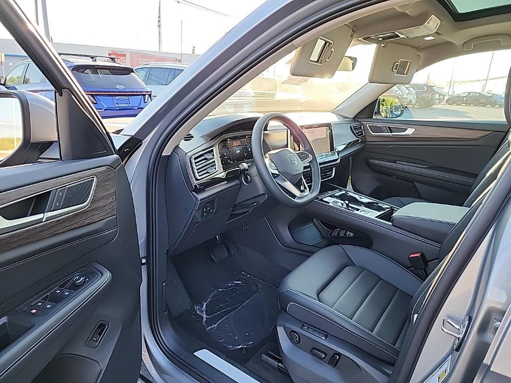 new 2026 Volkswagen Atlas car, priced at $49,225