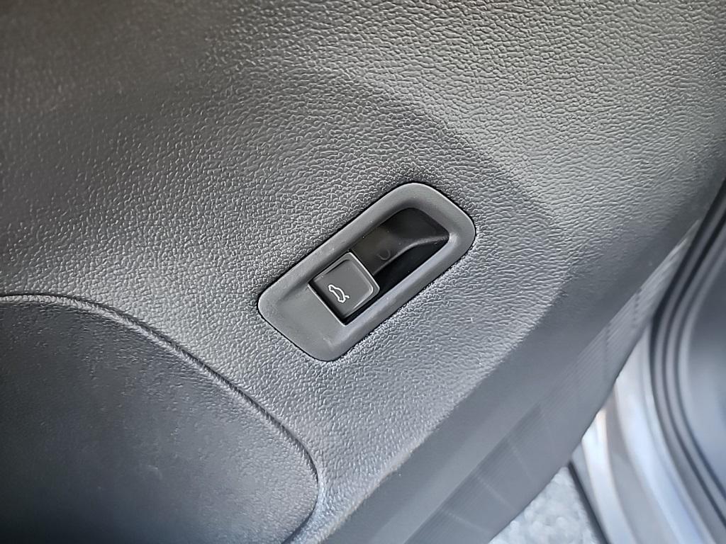 new 2026 Volkswagen Atlas car, priced at $49,225