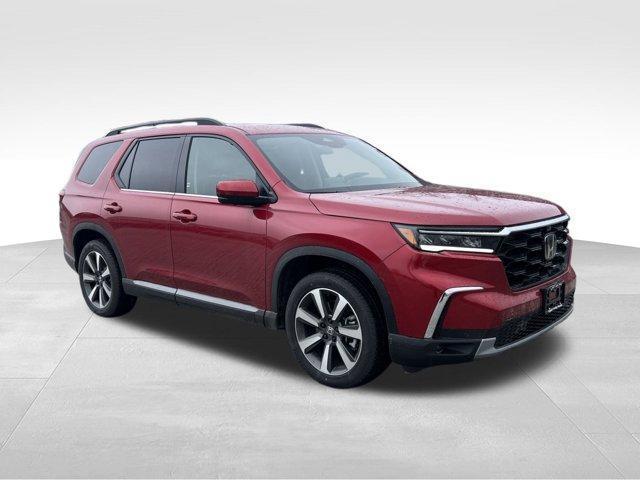 new 2025 Honda Pilot car, priced at $51,821