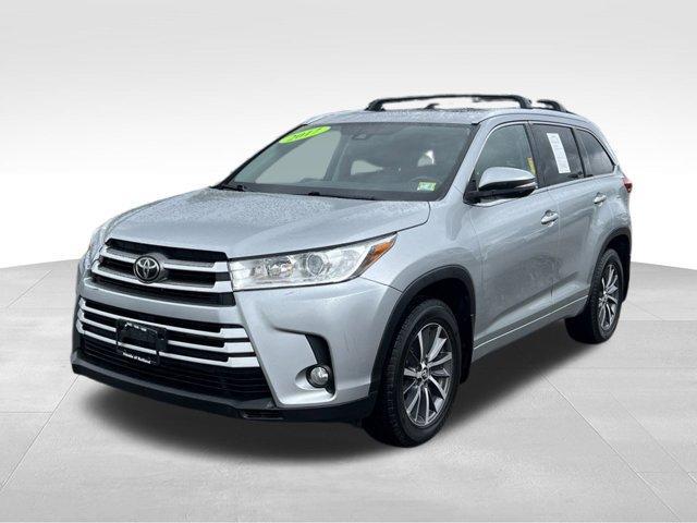 used 2017 Toyota Highlander car, priced at $18,499