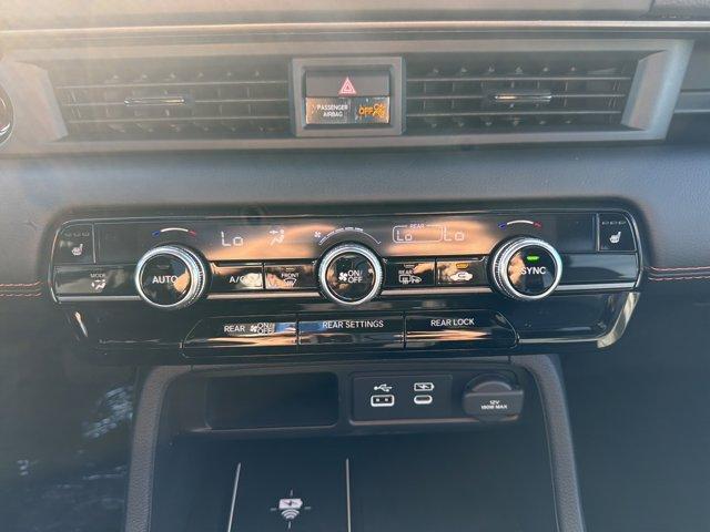 new 2025 Honda Pilot car, priced at $46,215