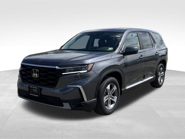 new 2025 Honda Pilot car, priced at $44,598