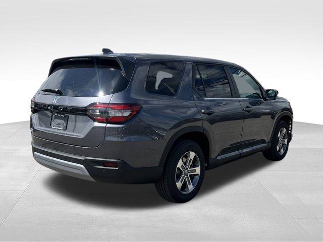 new 2025 Honda Pilot car, priced at $44,598