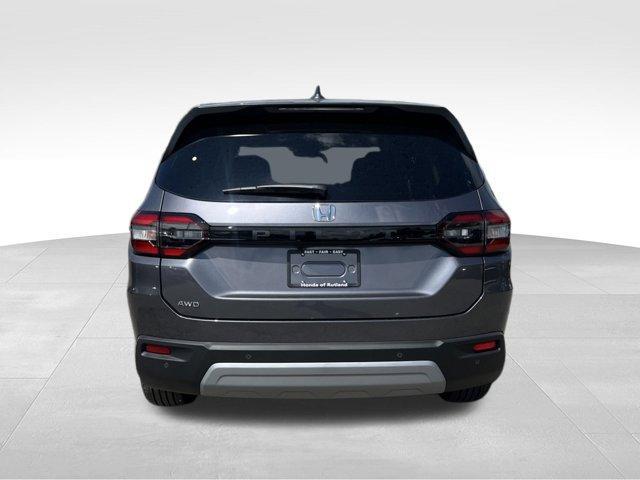 new 2025 Honda Pilot car, priced at $44,598