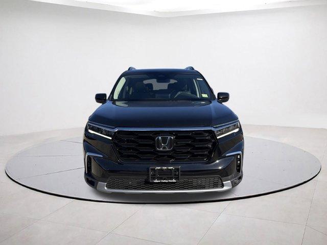 new 2025 Honda Pilot car, priced at $47,092
