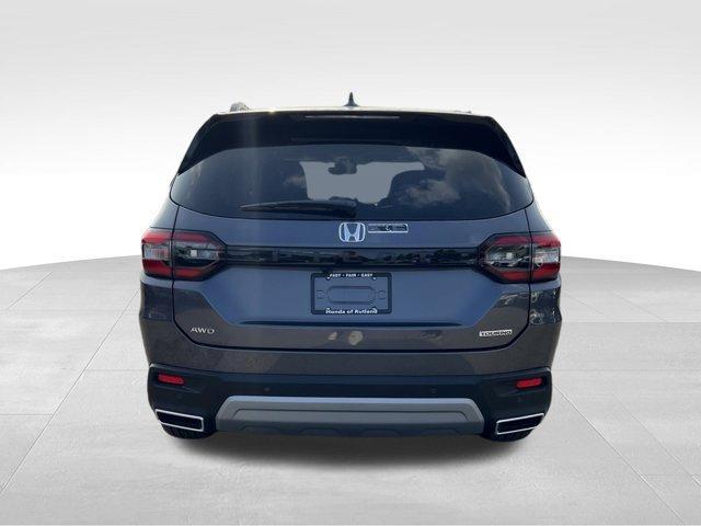 new 2025 Honda Pilot car, priced at $49,981