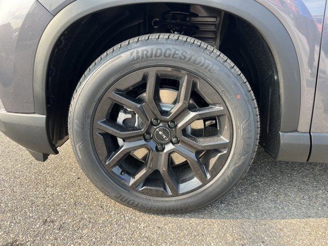 new 2025 Honda Pilot car, priced at $49,981