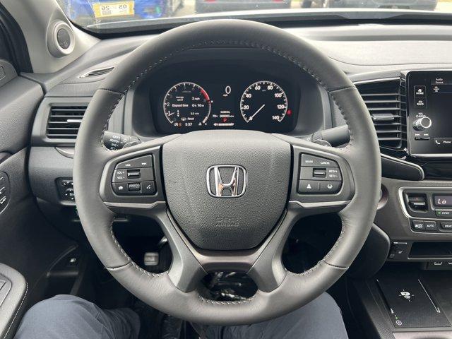 new 2025 Honda Ridgeline car, priced at $42,344