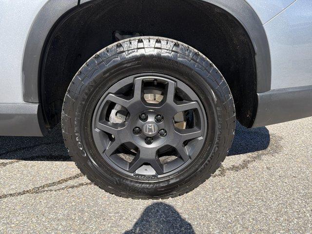 used 2025 Honda Pilot car, priced at $41,234