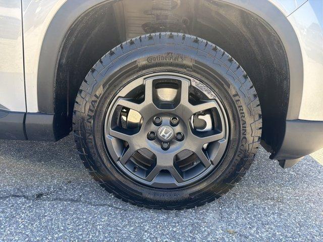 used 2025 Honda Pilot car, priced at $41,234