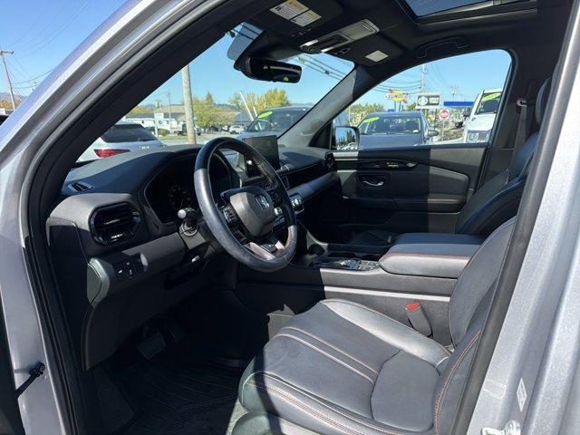 used 2025 Honda Pilot car, priced at $41,234