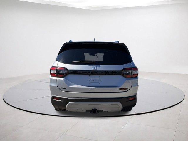 used 2025 Honda Pilot car, priced at $41,234