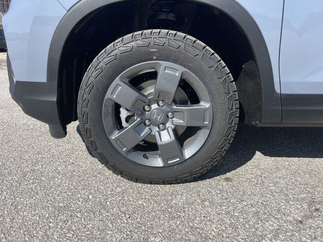 new 2025 Honda Ridgeline car, priced at $43,581