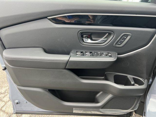 new 2025 Honda Pilot car, priced at $50,382