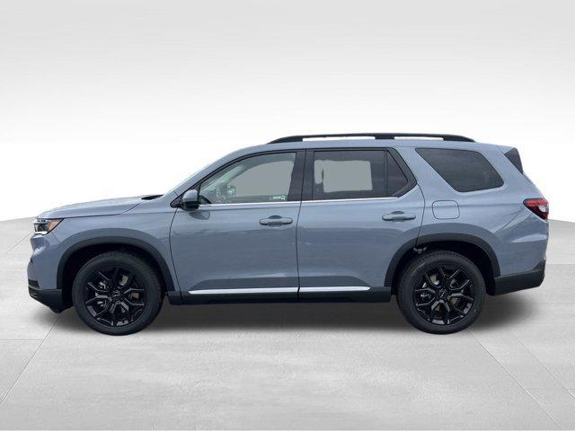 new 2025 Honda Pilot car, priced at $50,382
