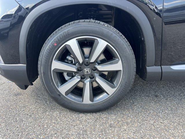 new 2025 Honda Pilot car, priced at $48,852