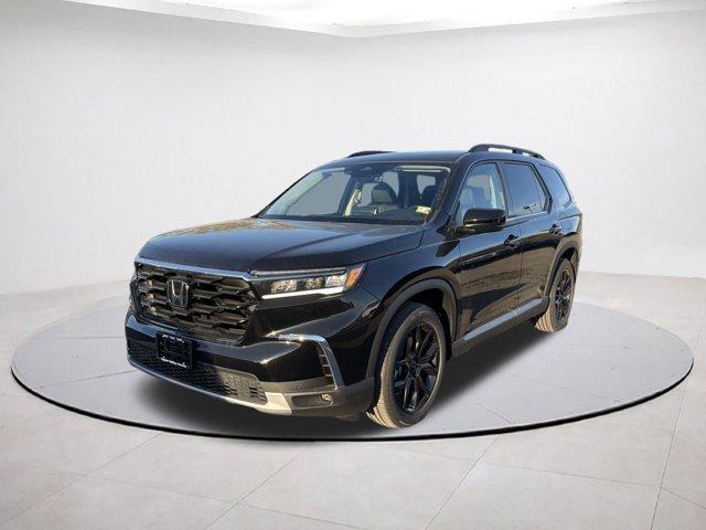 new 2025 Honda Pilot car, priced at $47,655